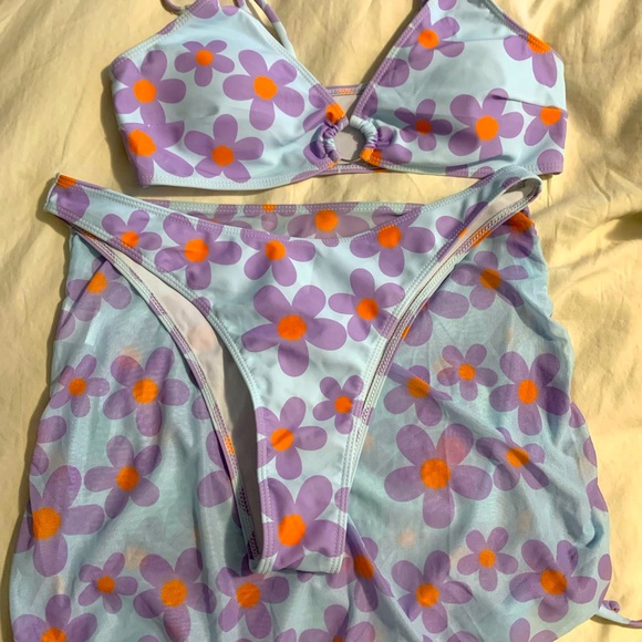 Brand new, 3 piece bathing suit halter ring bikini set with cover up skirt. - Picture 1 of 4